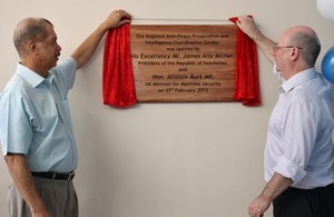 s300_Minister_Burt_and_President_James_Michel_unveiling_the_plaque_at_the_opening_ceremony_of_RAPPICC